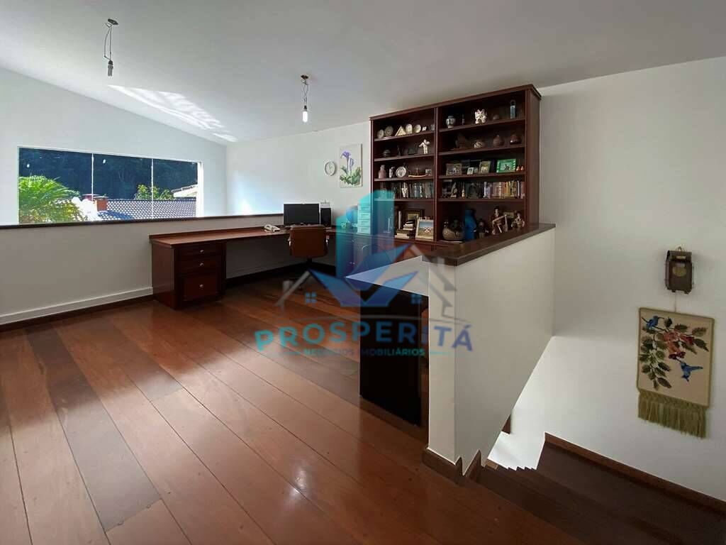 Casa à venda com 4 quartos, 304m² - Foto 21