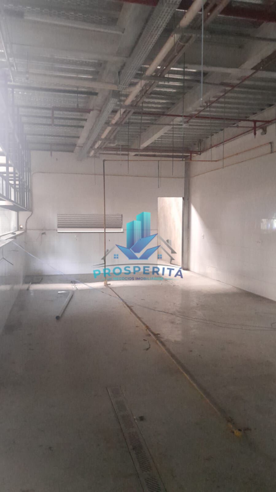 Depósito-Galpão-Armazém para alugar, 1000m² - Foto 8