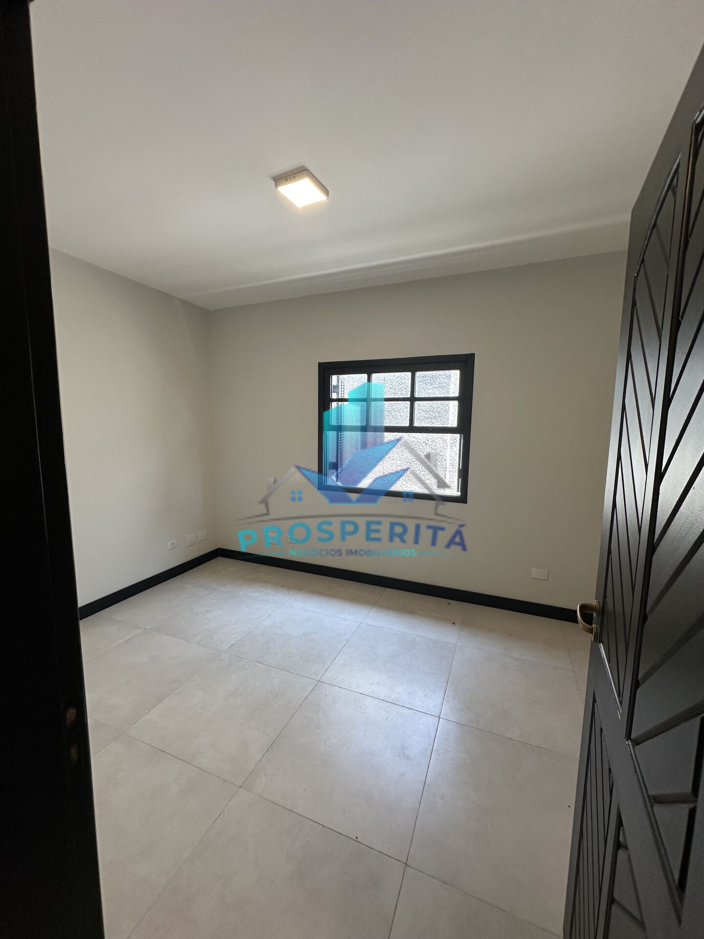 Casa à venda com 3 quartos, 200m² - Foto 24