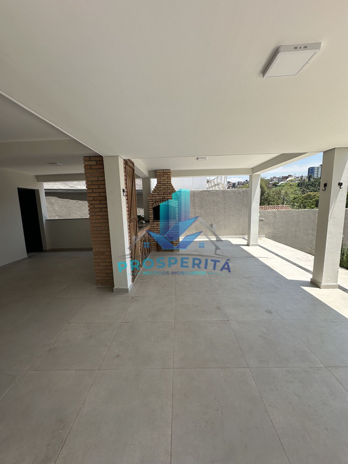 Casa à venda com 3 quartos, 200m² - Foto 32