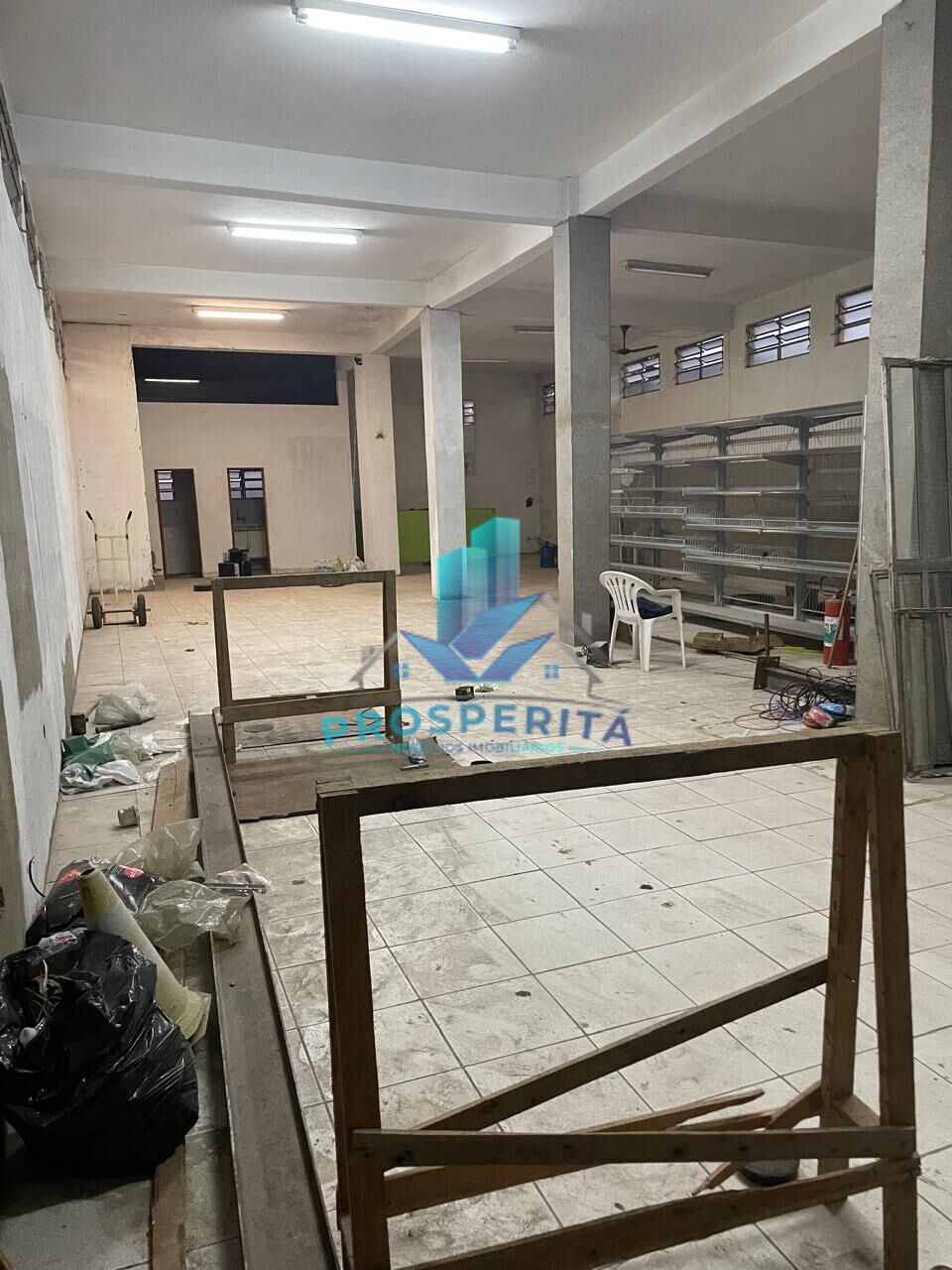 Loja-Salão para alugar, 250m² - Foto 4