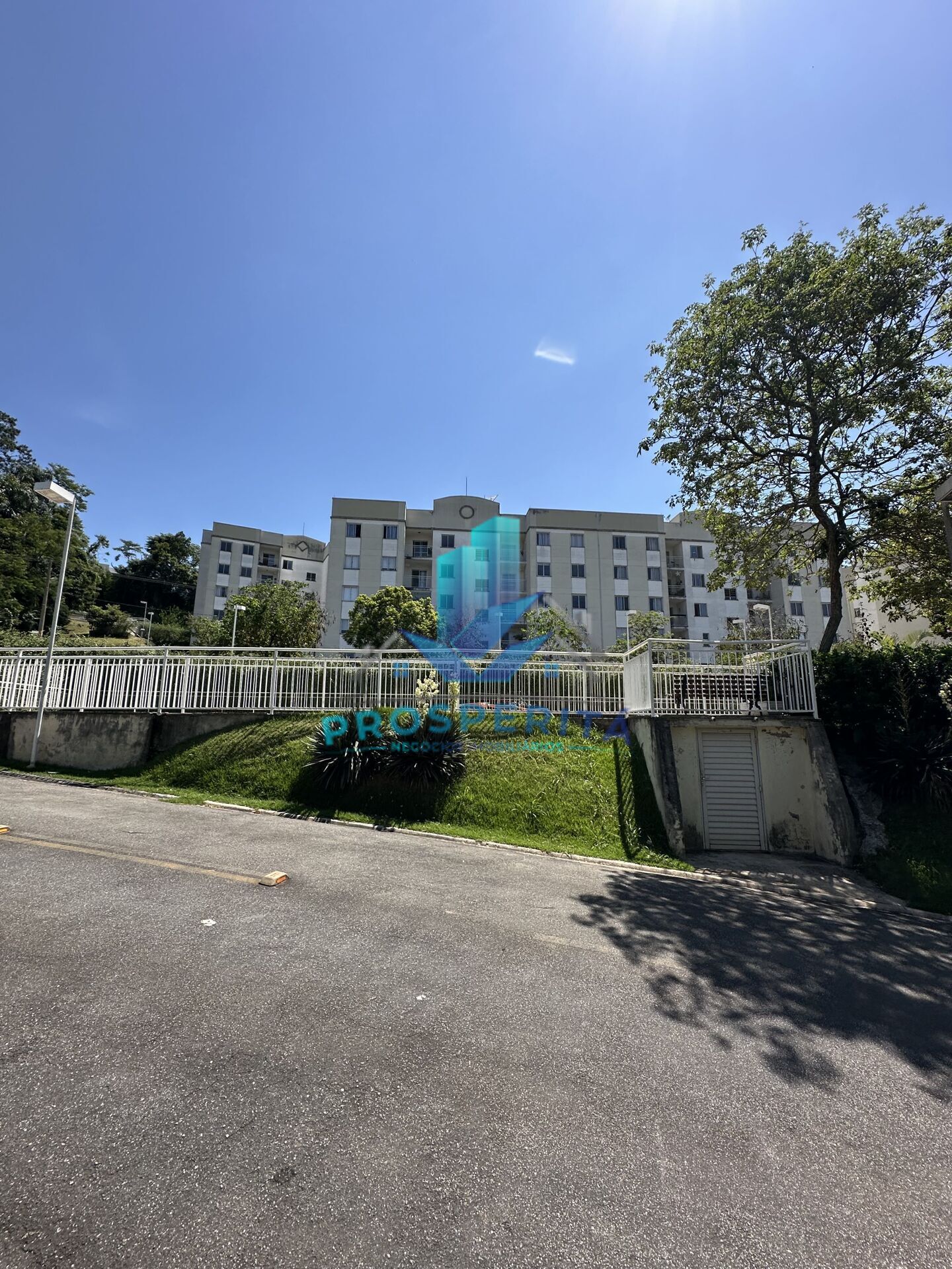 Apartamento à venda com 2 quartos, 64m² - Foto 25