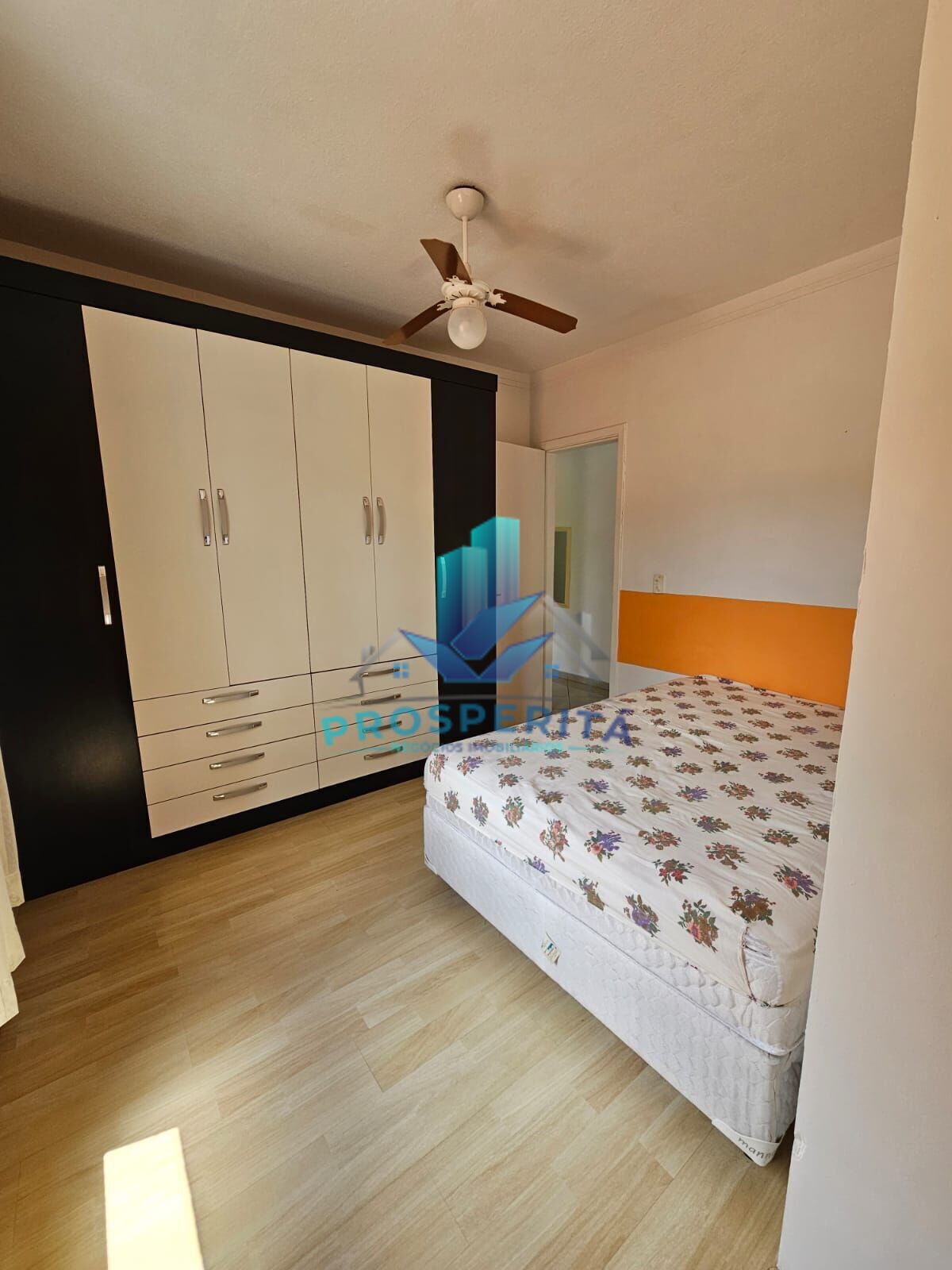 Apartamento à venda com 2 quartos, 60m² - Foto 11