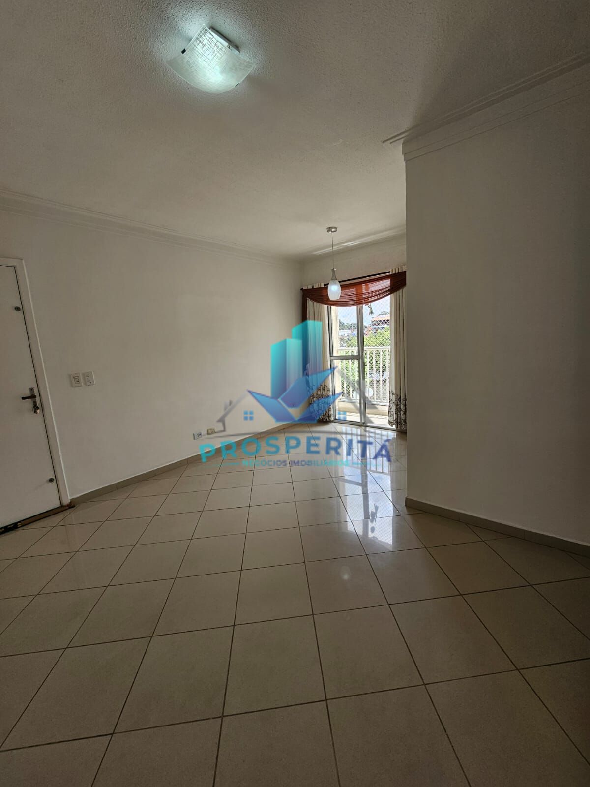 Apartamento à venda com 2 quartos, 60m² - Foto 3