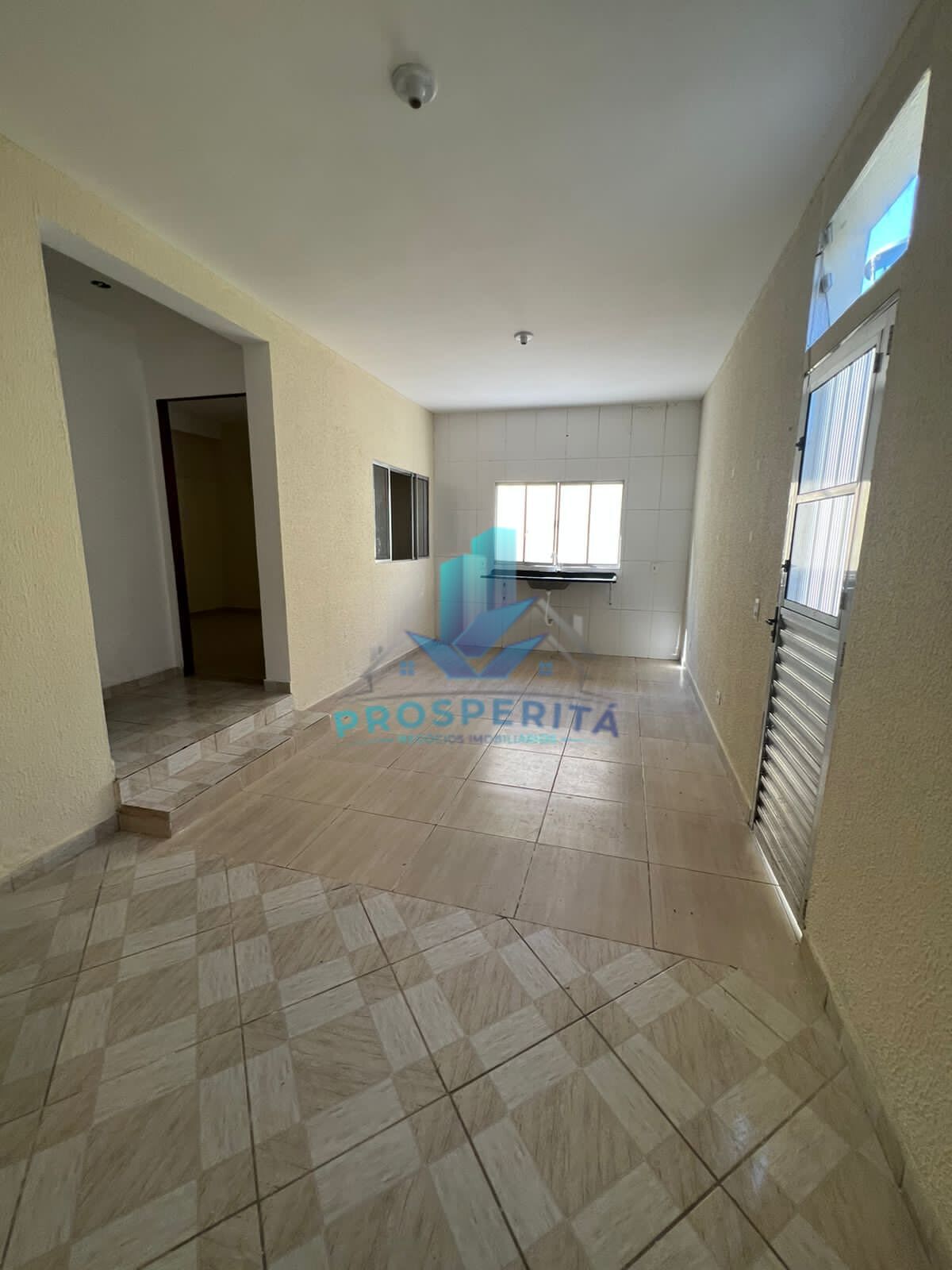 Casa à venda com 2 quartos, 250m² - Foto 6