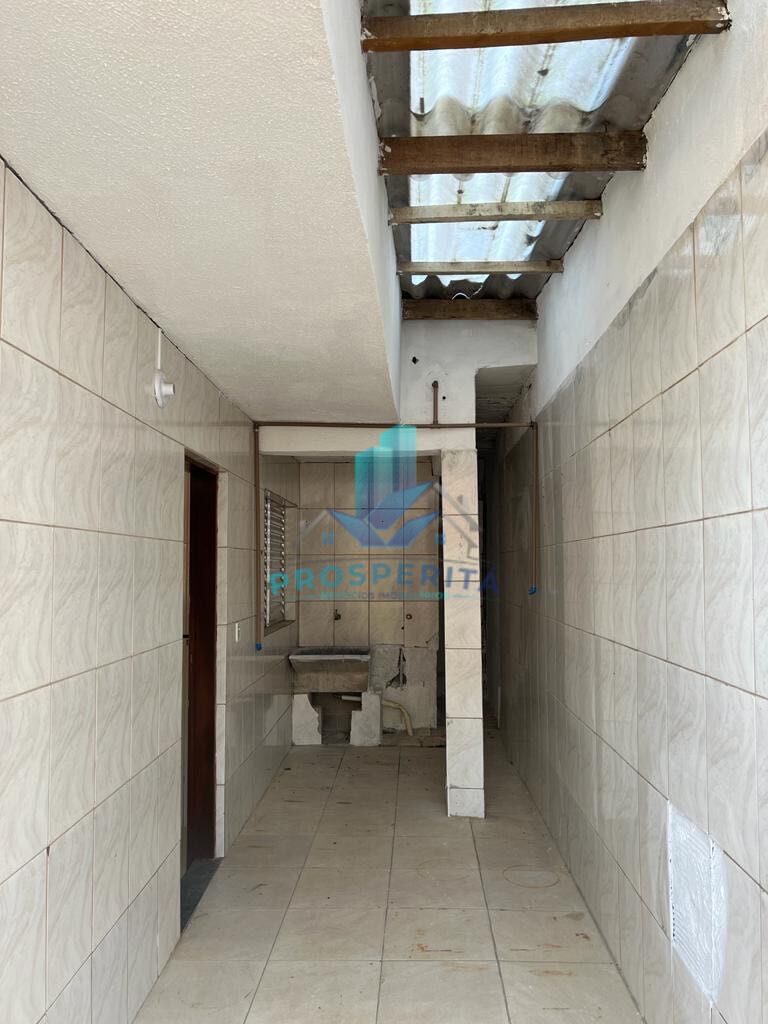 Casa à venda com 2 quartos, 250m² - Foto 25