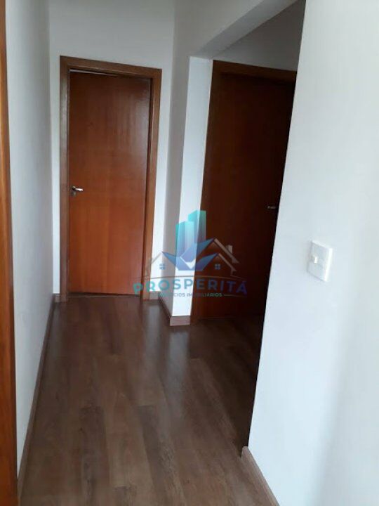 Casa à venda com 3 quartos, 200m² - Foto 11