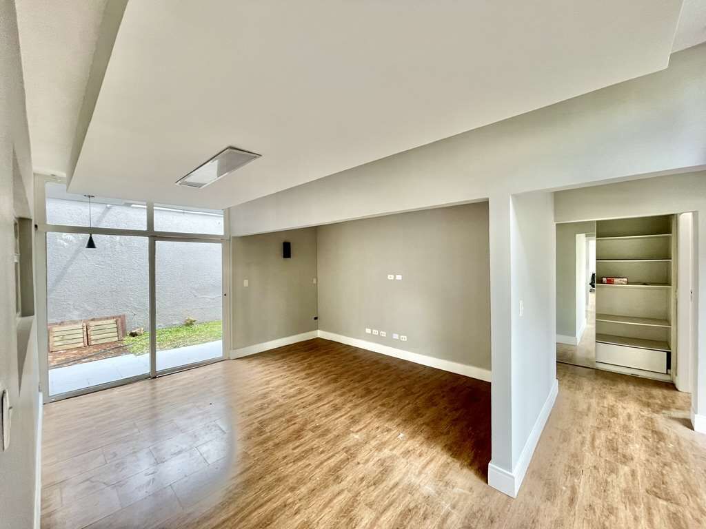 Casa à venda com 3 quartos, 400m² - Foto 14