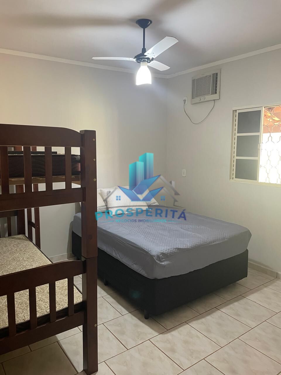 Casa à venda com 2 quartos, 155m² - Foto 8