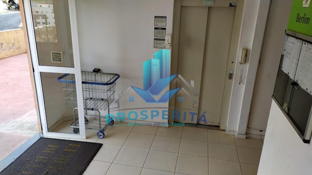 Apartamento à venda com 2 quartos, 60m² - Foto 15