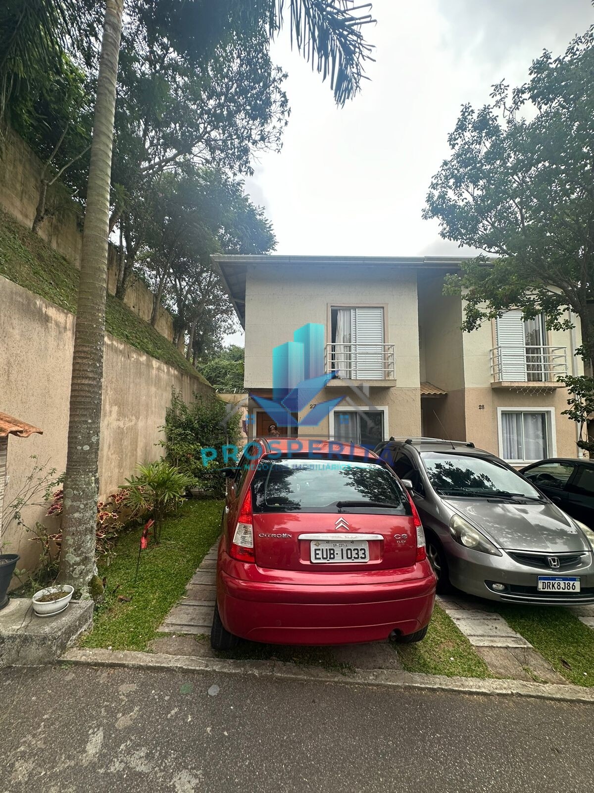 Sobrado à venda com 3 quartos, 98m² - Foto 1