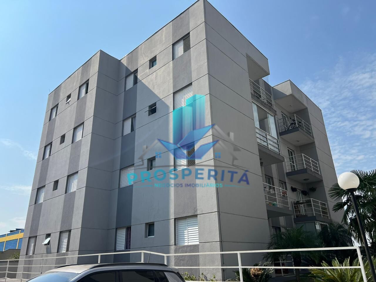 Apartamento à venda com 2 quartos, 60m² - Foto 1