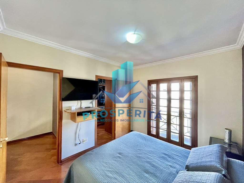 Casa à venda com 3 quartos, 318m² - Foto 31