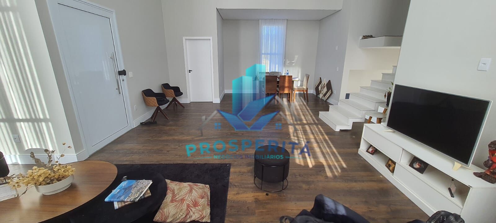 Casa à venda com 3 quartos, 244m² - Foto 6