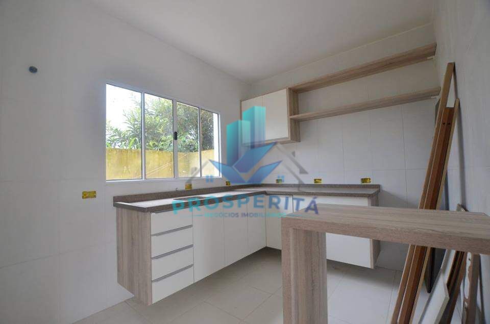 Casa à venda com 3 quartos, 96m² - Foto 17