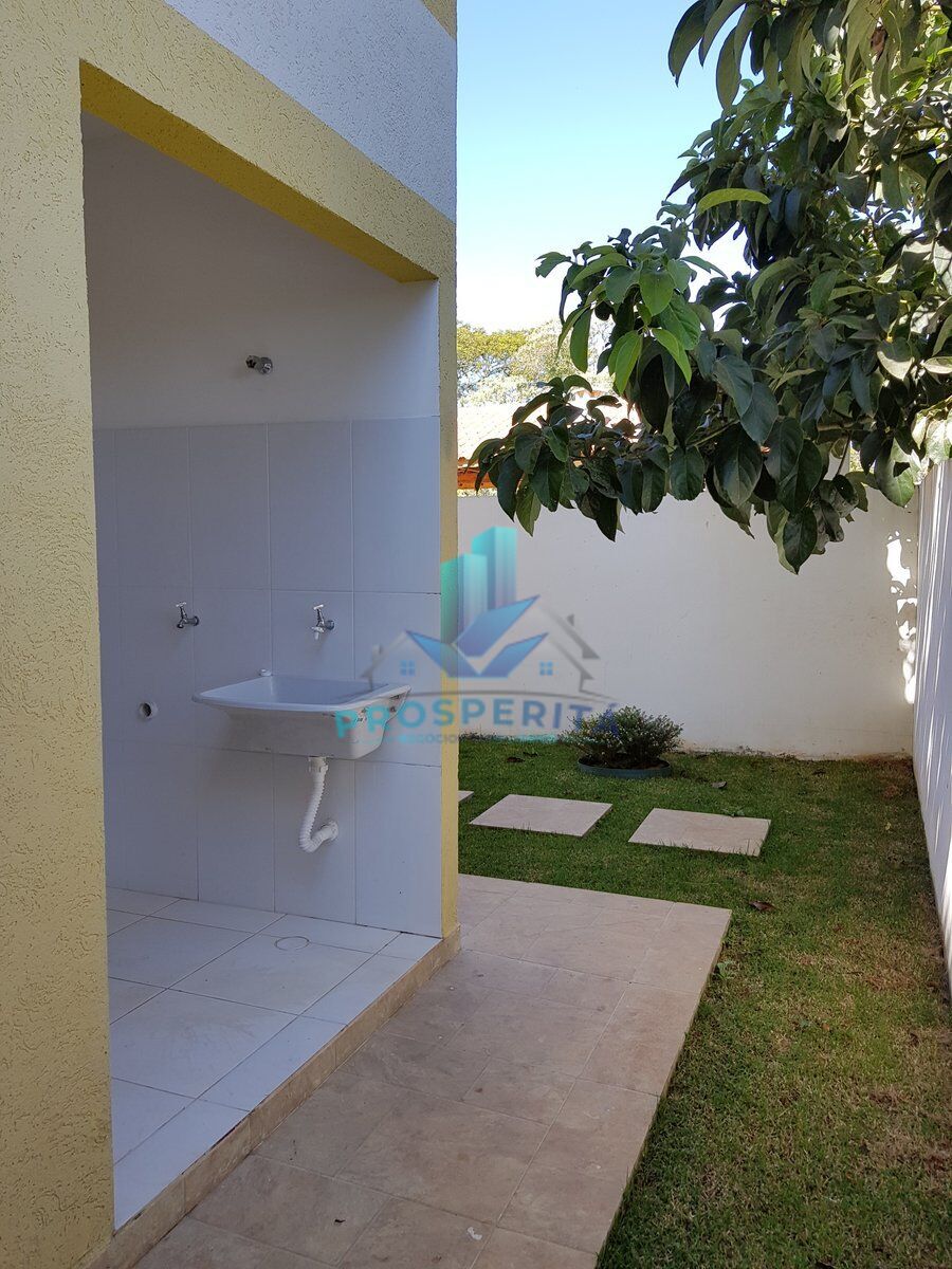 Casa à venda com 3 quartos, 96m² - Foto 6