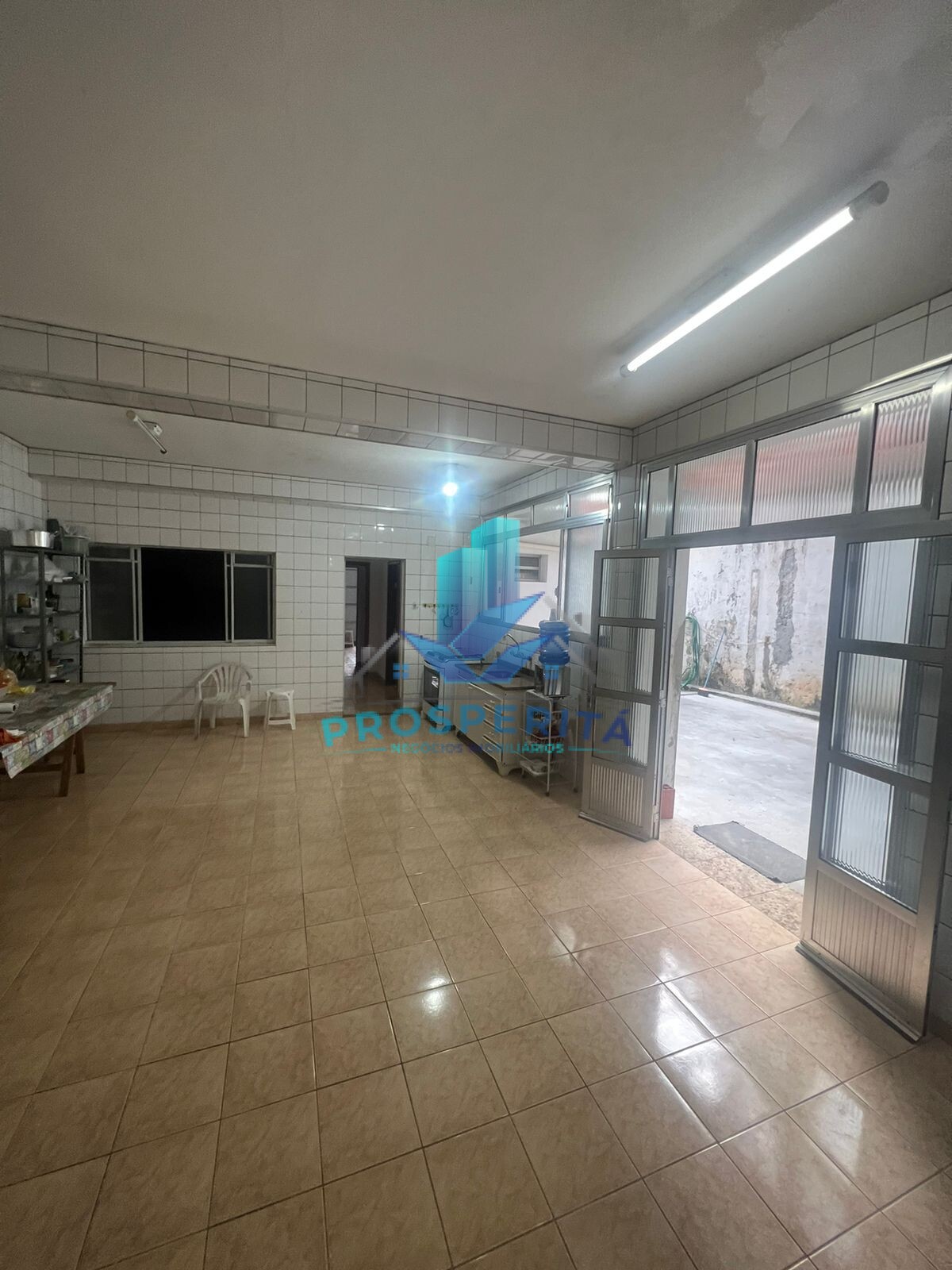 Sobrado à venda com 3 quartos, 216m² - Foto 14