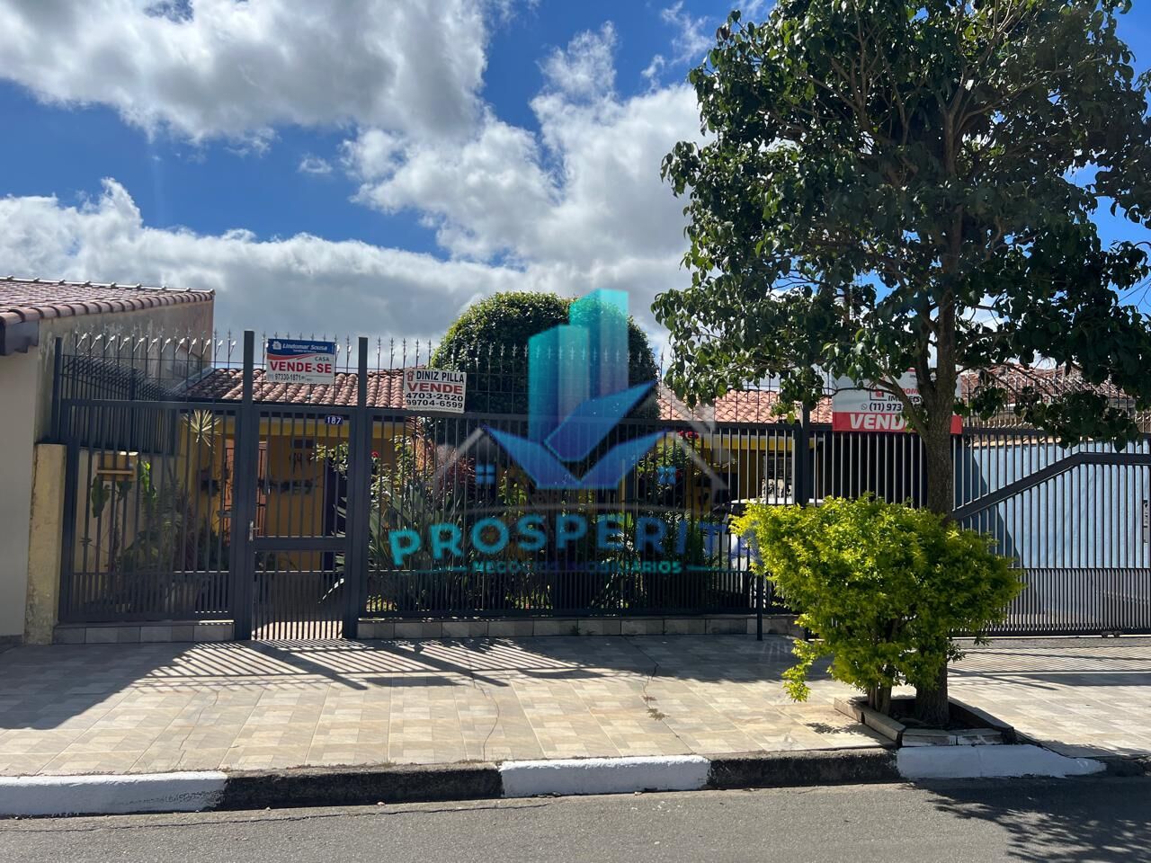 Casa, 3 quartos, 180 m² - Foto 1