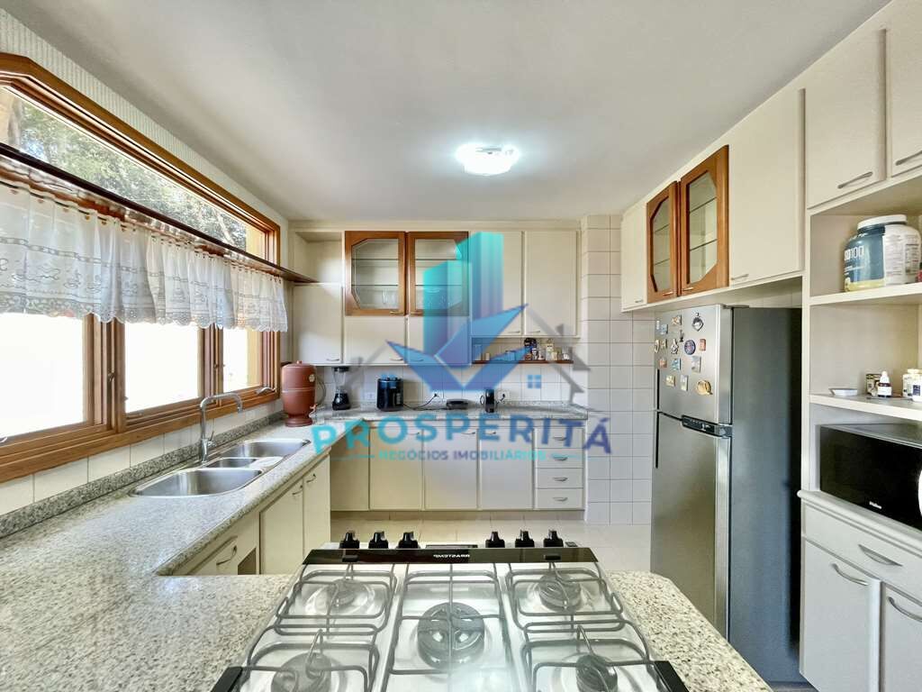 Casa à venda com 5 quartos, 608m² - Foto 25