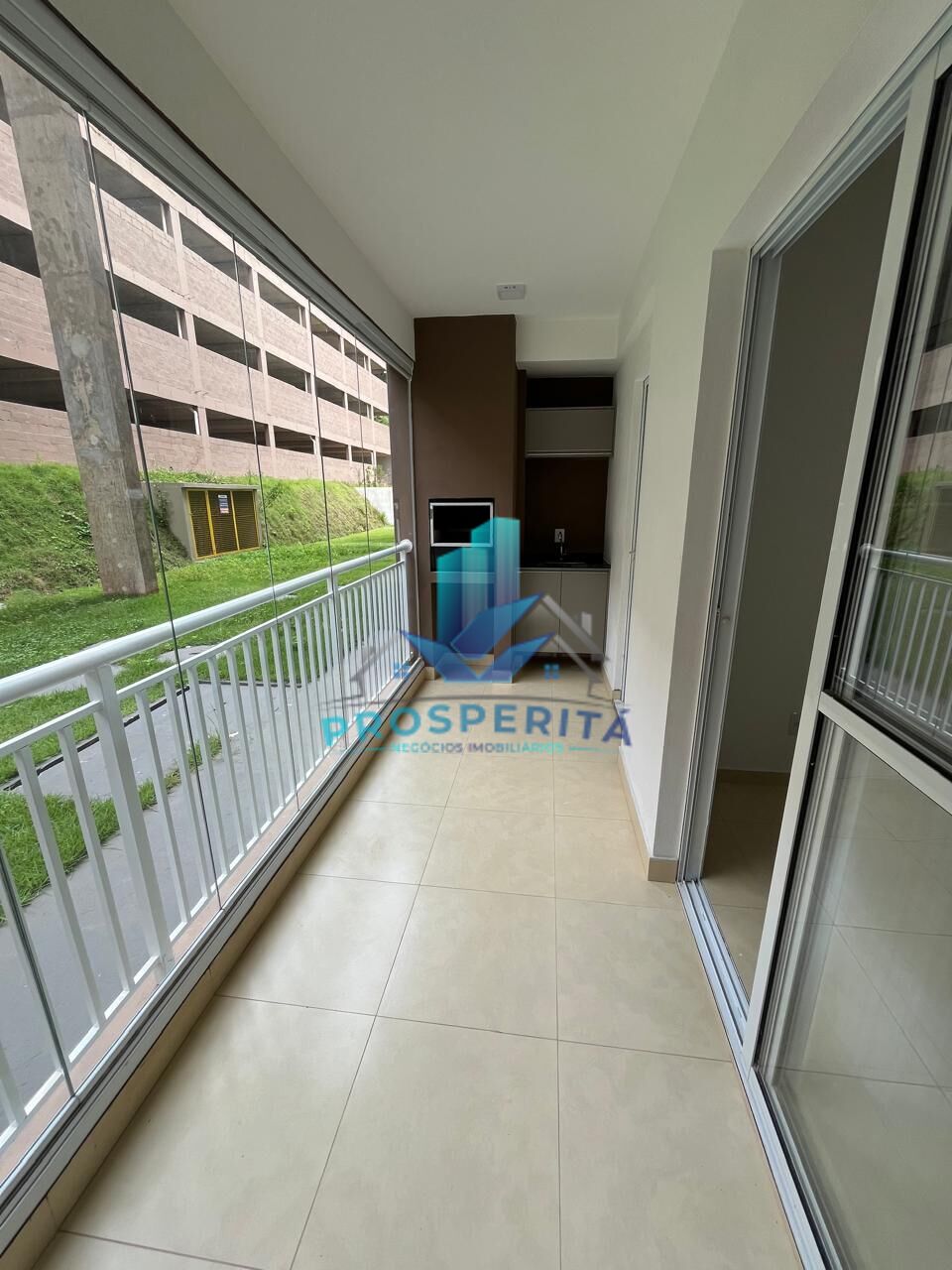 Apartamento para alugar com 2 quartos, 68m² - Foto 9