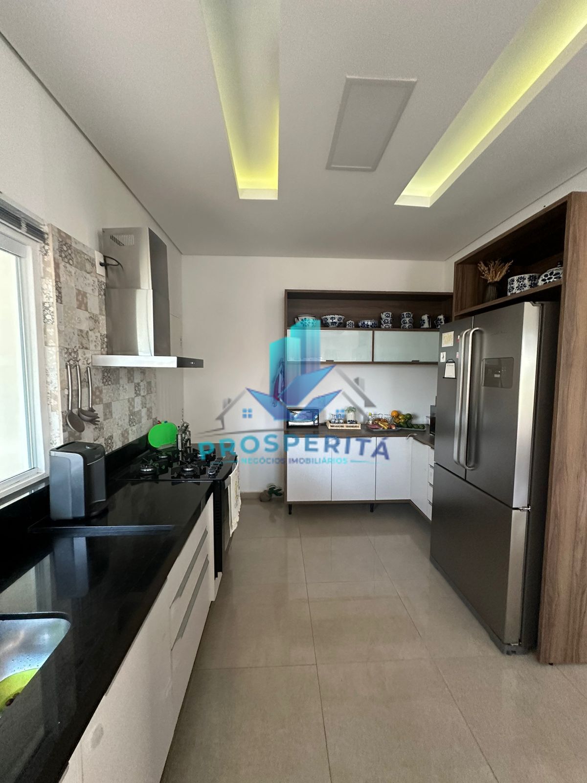 Casa à venda com 3 quartos, 362m² - Foto 13