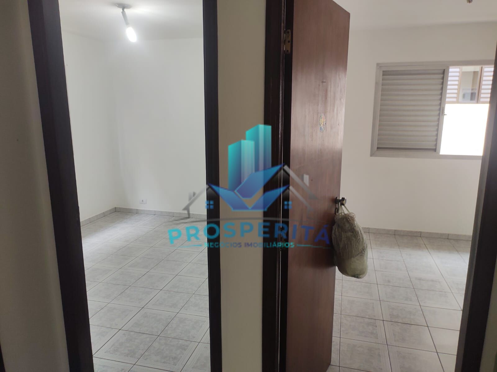 Apartamento à venda com 2 quartos, 66m² - Foto 5