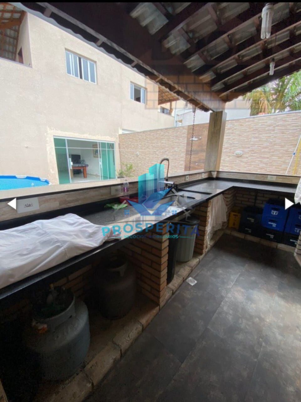 Casa, 3 quartos, 235 m² - Foto 8