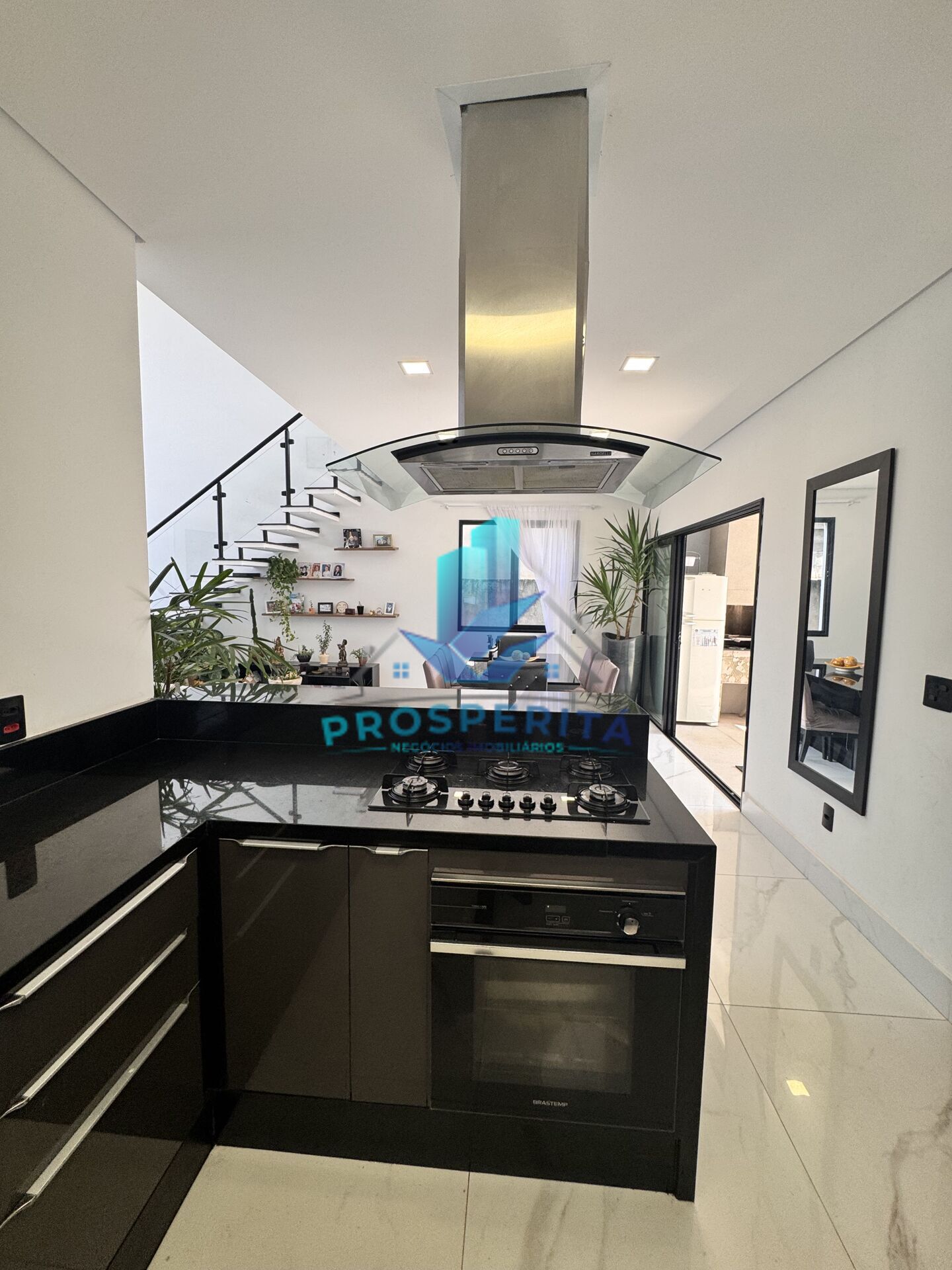 Casa à venda com 3 quartos, 227m² - Foto 20