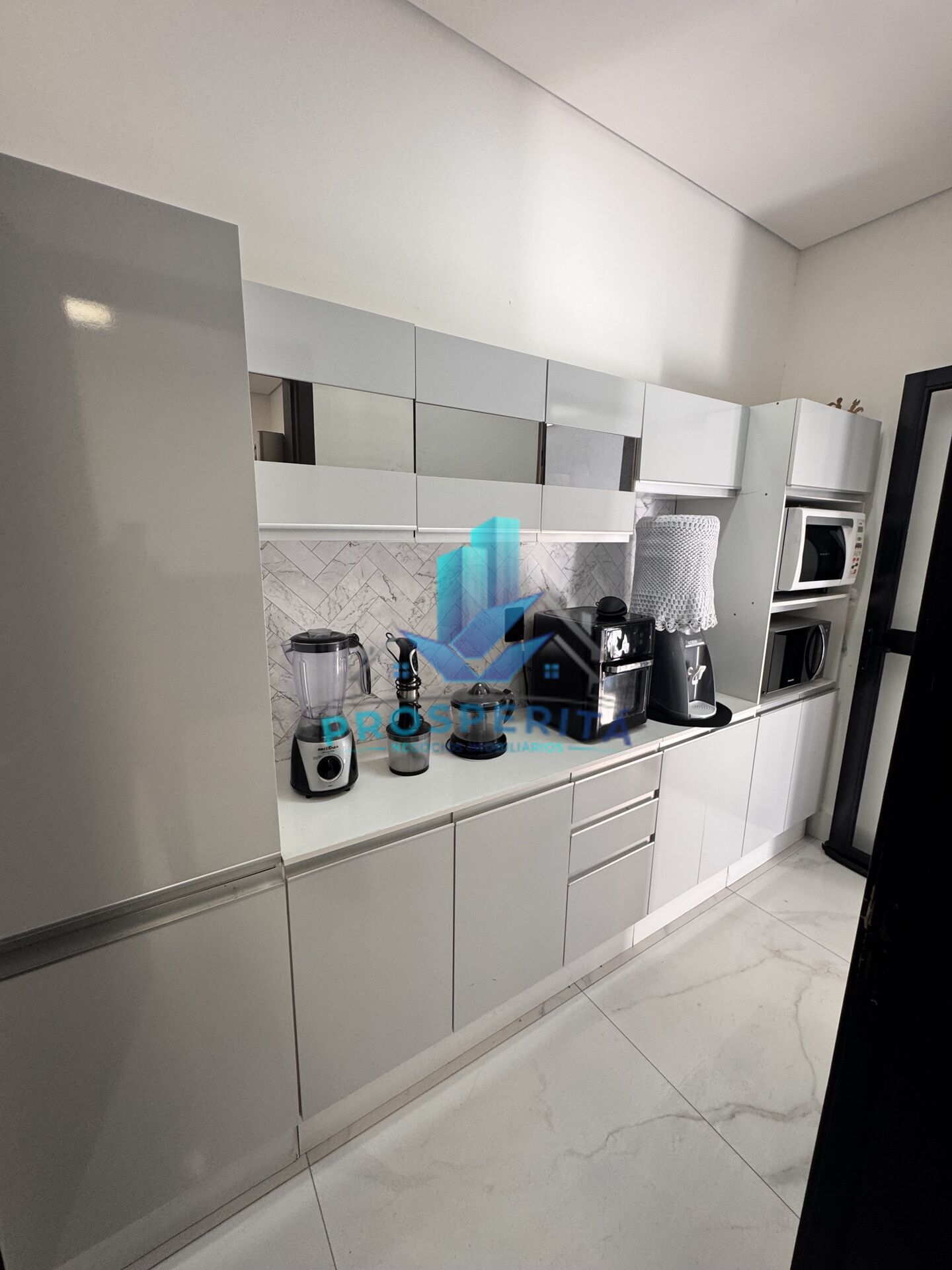 Casa à venda com 3 quartos, 227m² - Foto 23