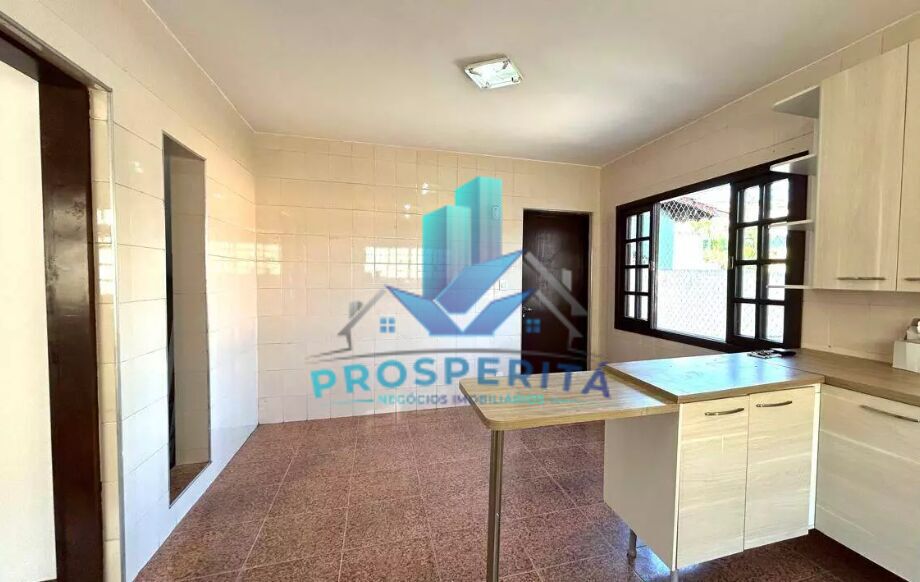 Casa para alugar com 3 quartos, 235m² - Foto 12