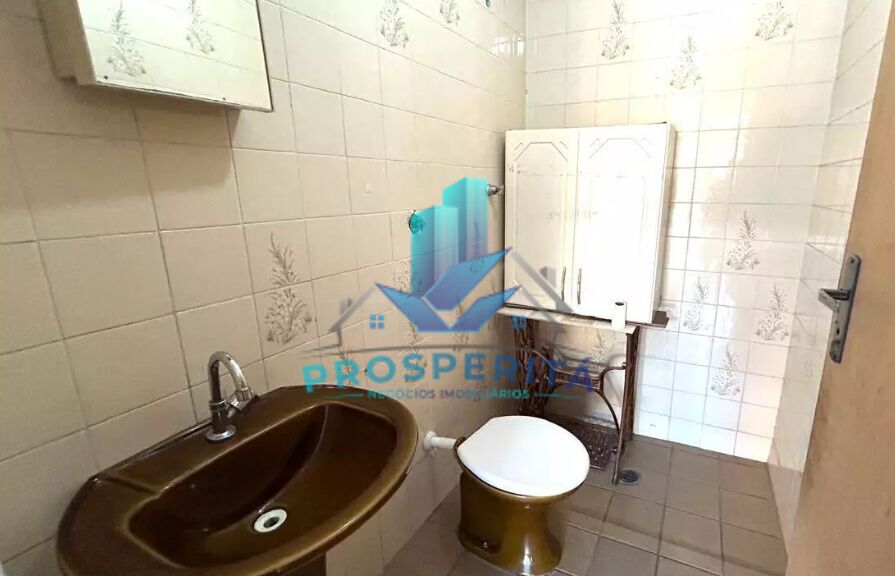 Casa para alugar com 3 quartos, 235m² - Foto 25