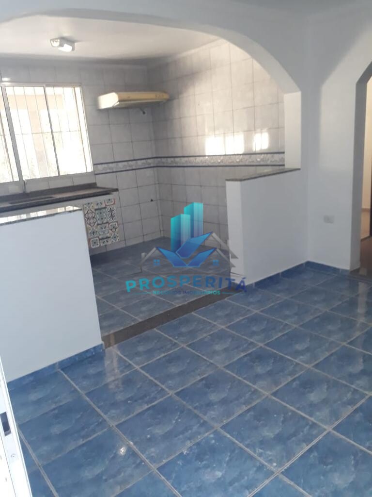 Casa para alugar com 2 quartos, 60m² - Foto 2