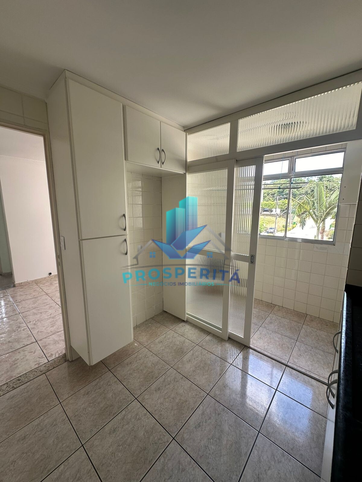 Apartamento à venda com 2 quartos, 53m² - Foto 11