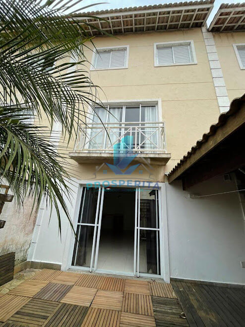 Sobrado à venda com 3 quartos, 150m² - Foto 1