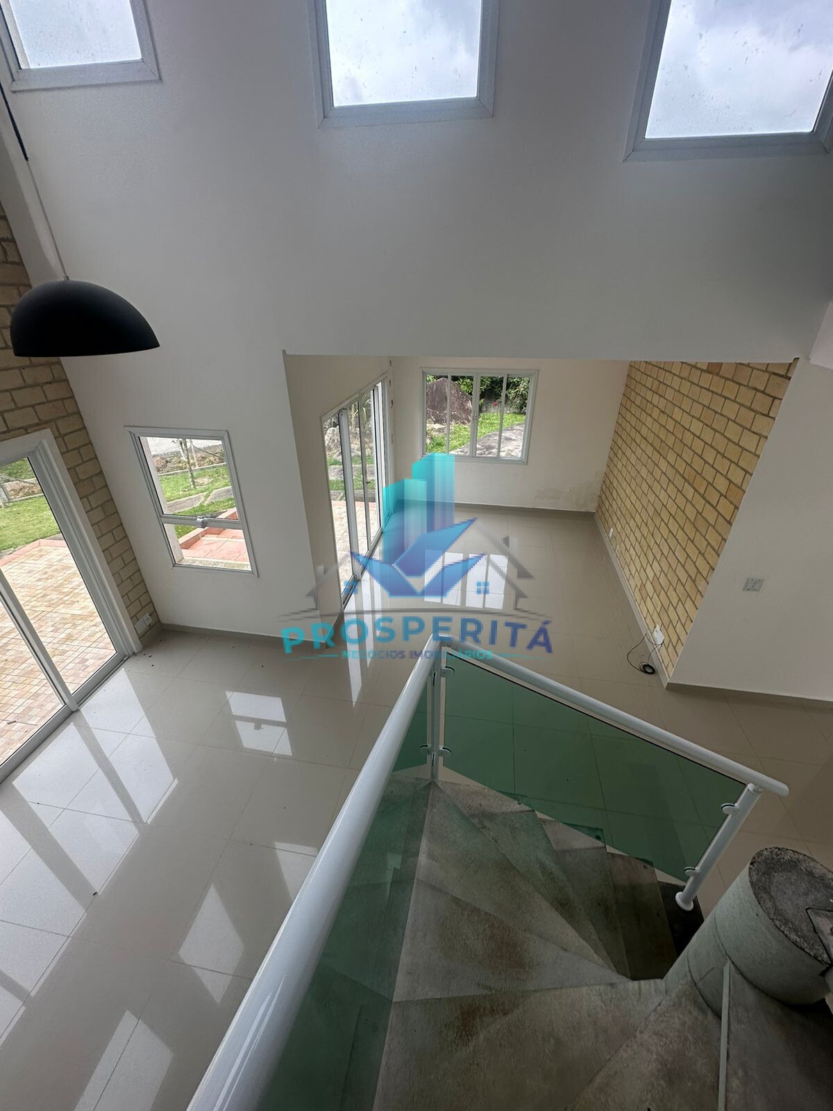 Casa de Condomínio à venda com 3 quartos, 250m² - Foto 15