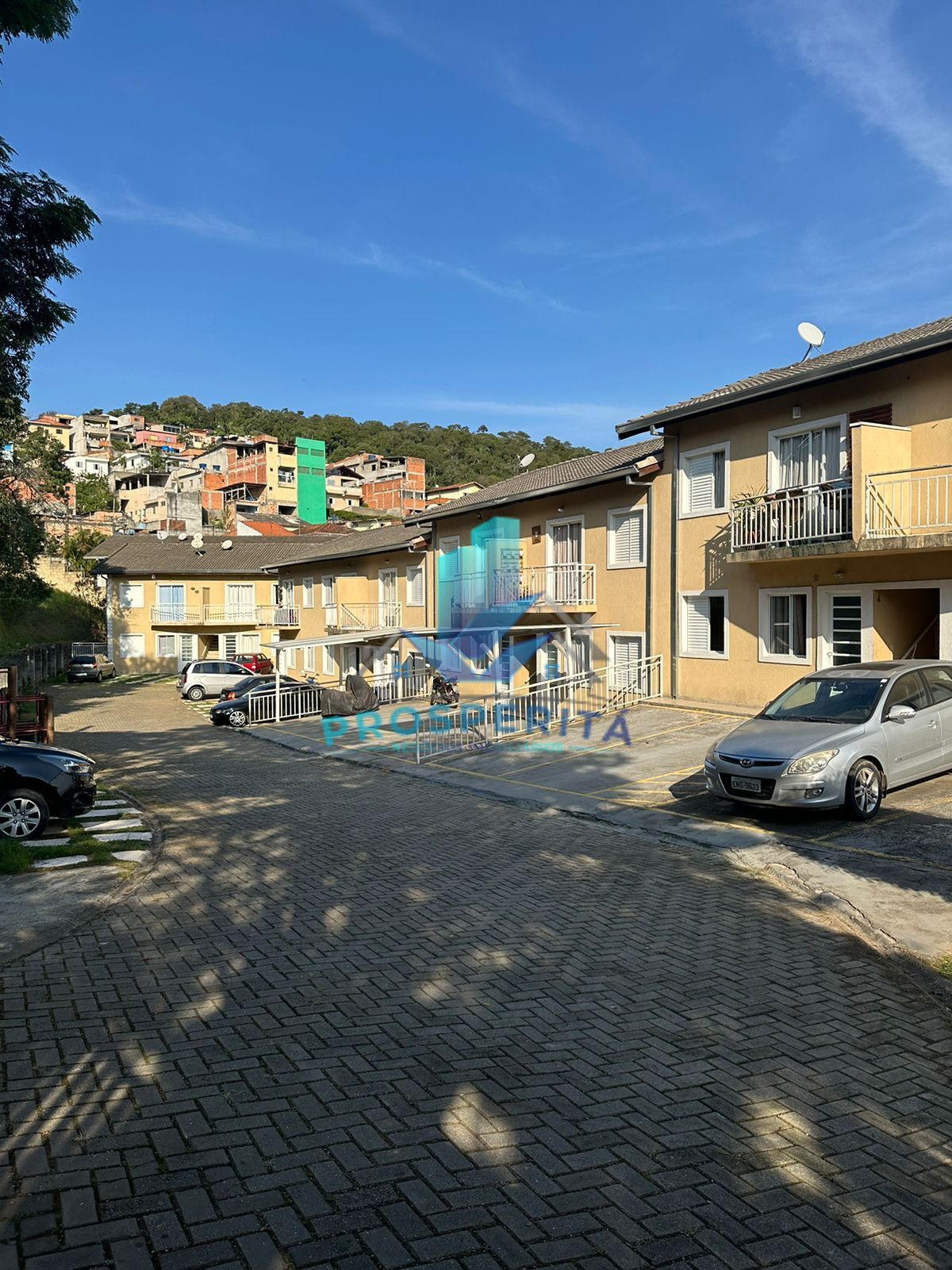 Casa para alugar com 2 quartos, 48m² - Foto 2