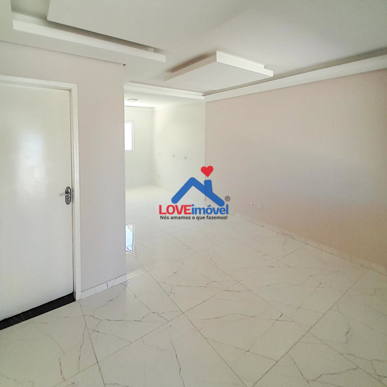 Casa à venda com 2 quartos, 60m² - Foto 5