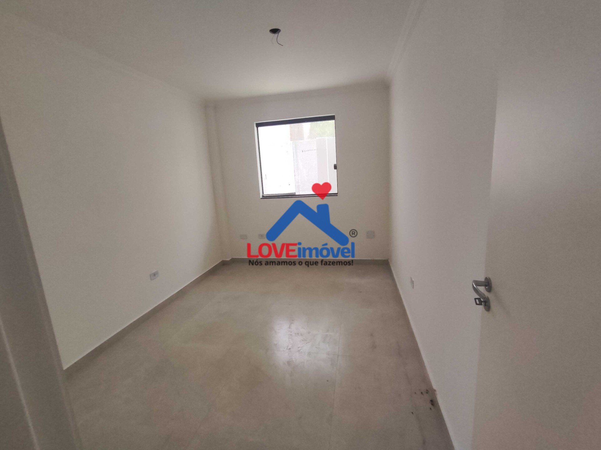 Apartamento à venda com 2 quartos, 65m² - Foto 2