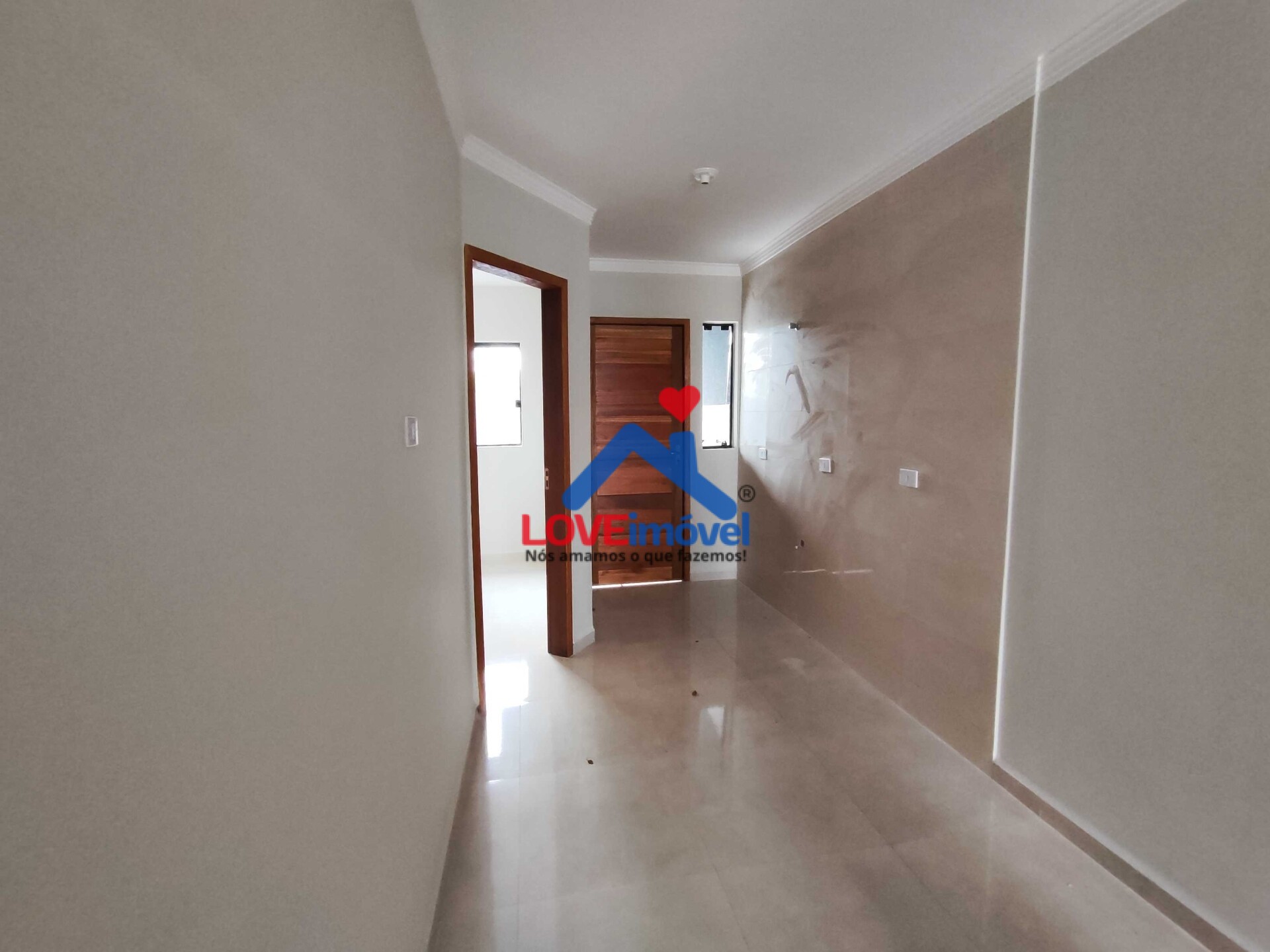 Casa à venda com 2 quartos, 45m² - Foto 4