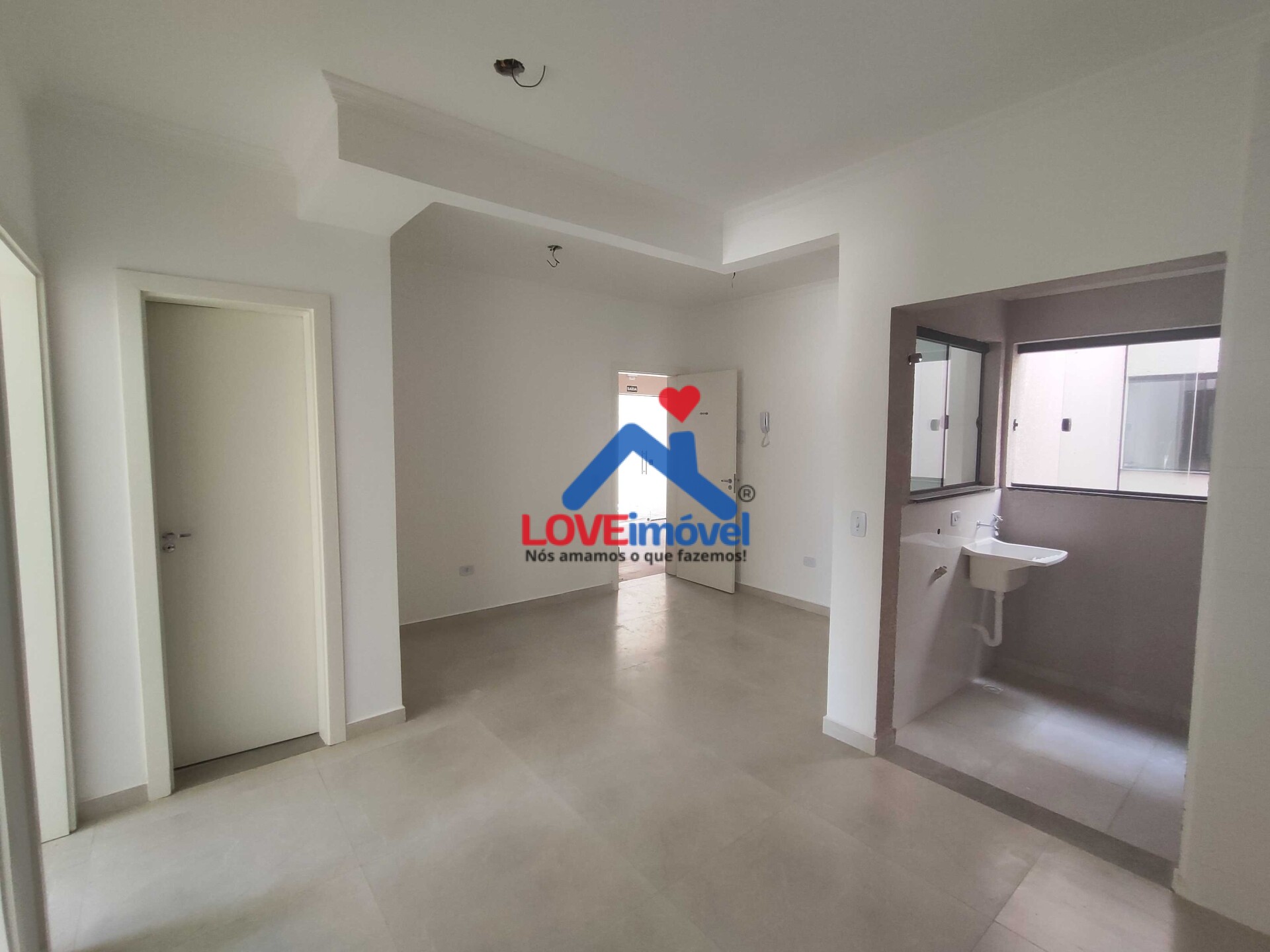 Apartamento à venda com 2 quartos, 63m² - Foto 1