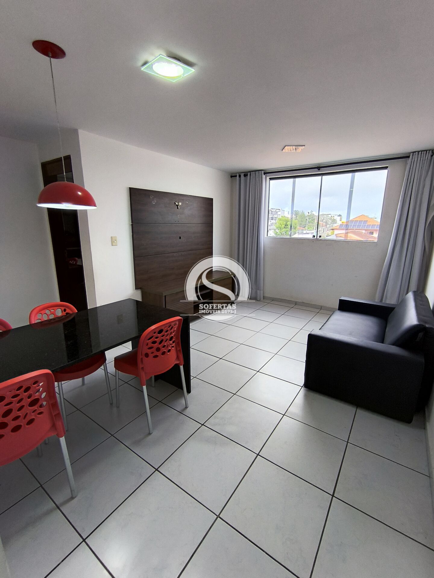 Apartamento à venda com 2 quartos, 64m² - Foto 1