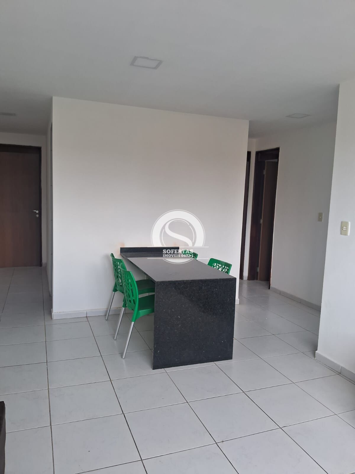 Apartamento à venda com 2 quartos, 76m² - Foto 4