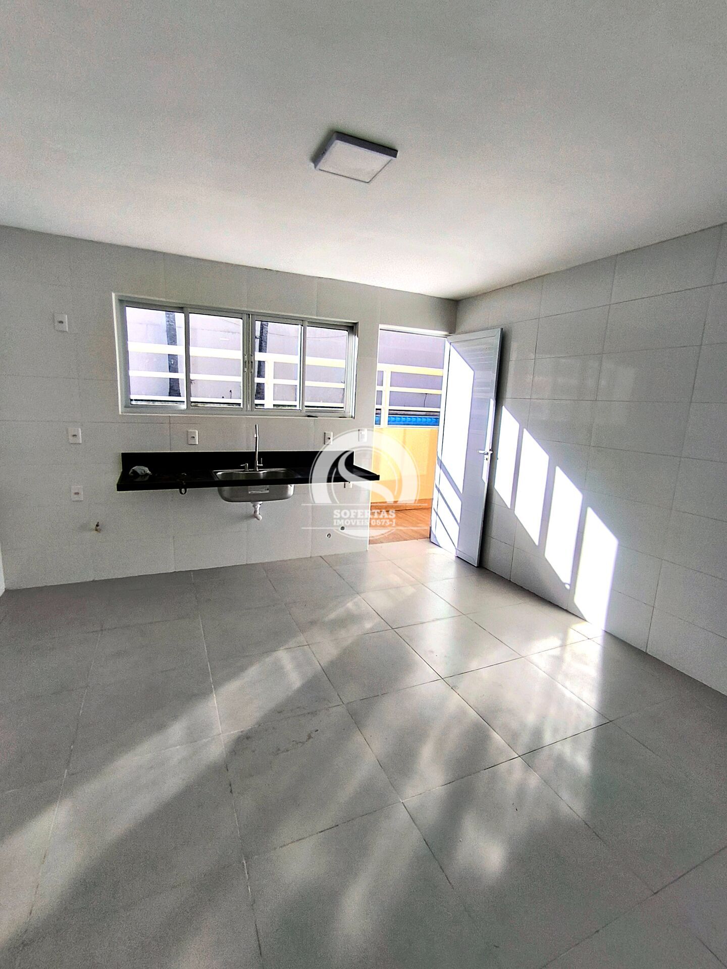 Casa à venda com 4 quartos, 300m² - Foto 11
