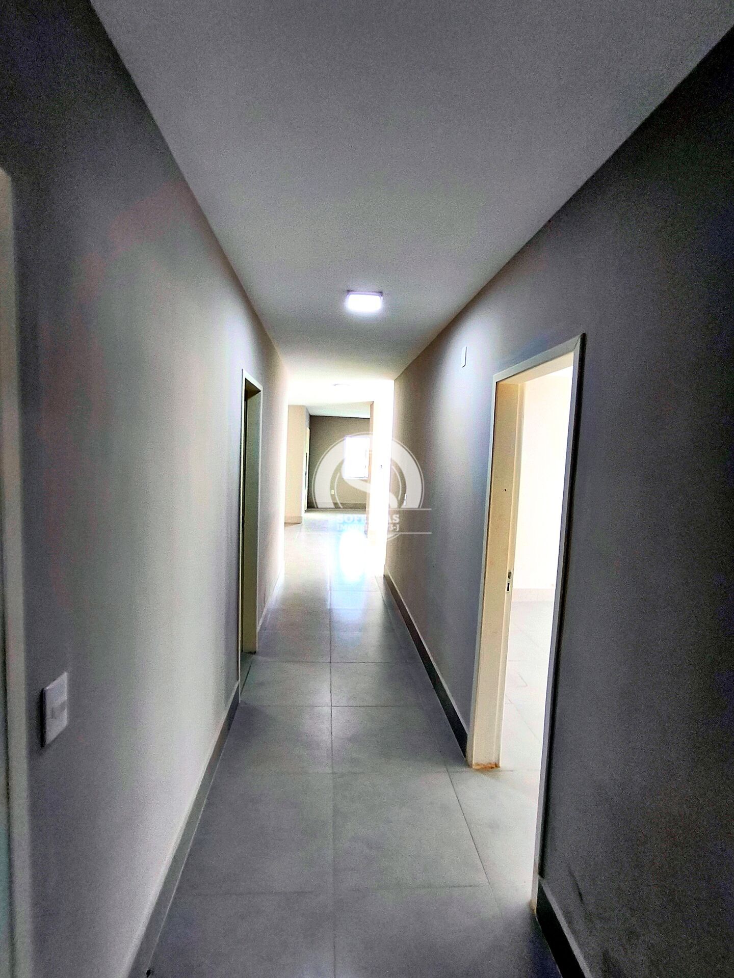 Casa à venda com 4 quartos, 300m² - Foto 9