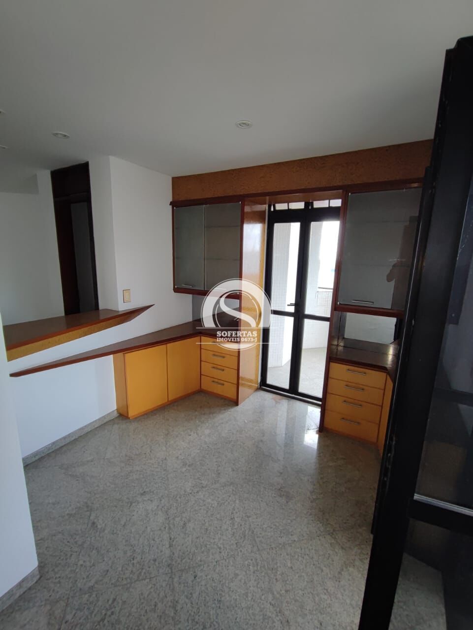 Apartamento à venda com 3 quartos, 220m² - Foto 23