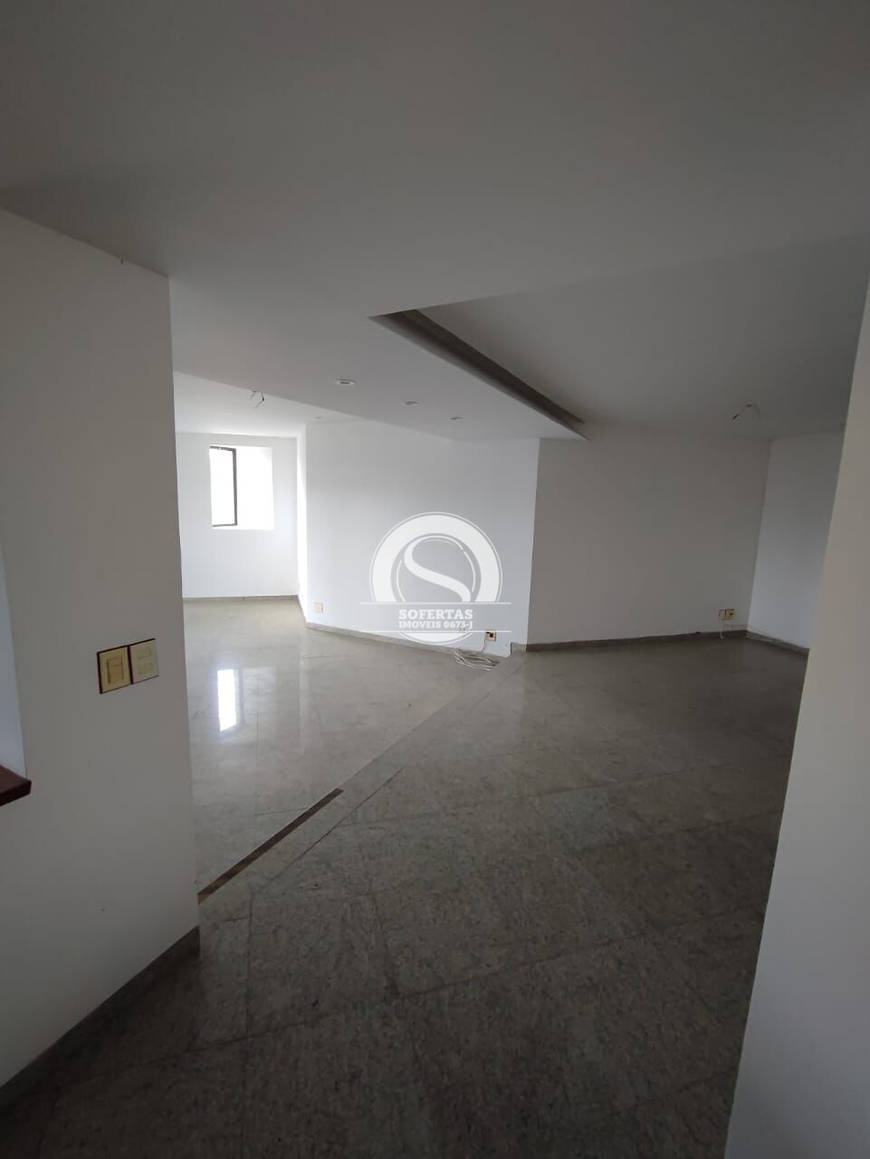 Apartamento à venda com 3 quartos, 220m² - Foto 6