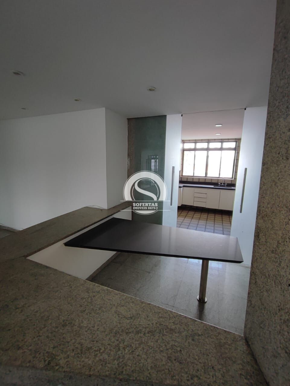 Apartamento à venda com 3 quartos, 220m² - Foto 12