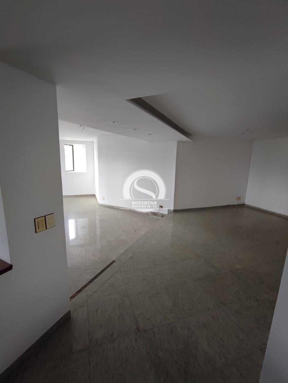 Apartamento à venda com 3 quartos, 220m² - Foto 5