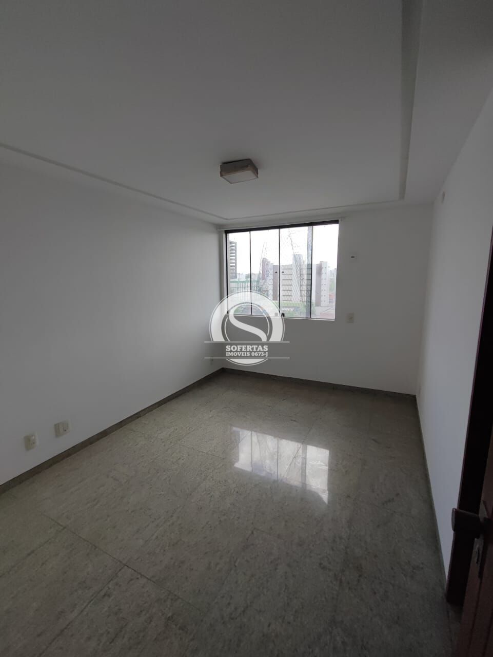 Apartamento à venda com 3 quartos, 220m² - Foto 11