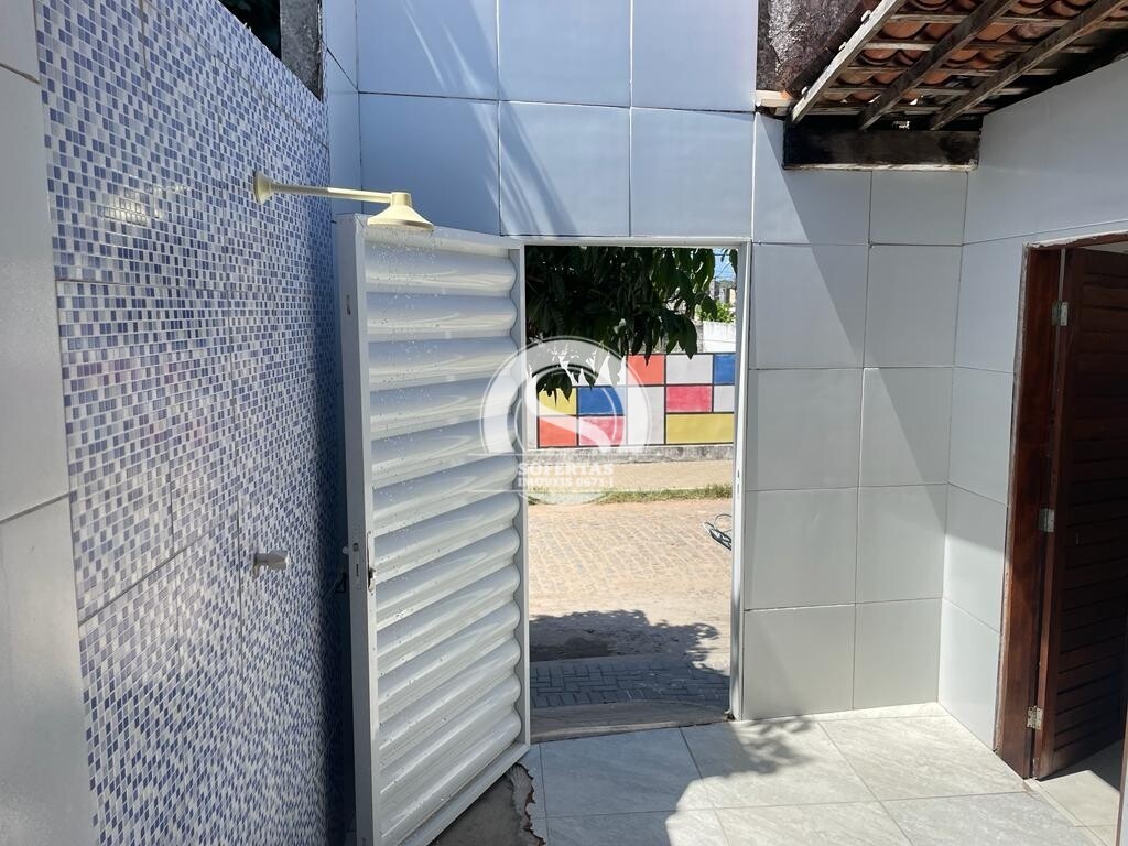 Casa à venda com 5 quartos, 200m² - Foto 5